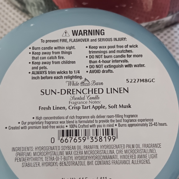 White Barn Sun-Drenched Linen Candle - Light Blue - Picture 3 of 5